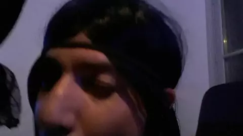 Puta blanca francesa kahba gay sumisa a los árabes