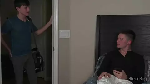 casal de twinks sexy, flip-flop – Taylor e Jack