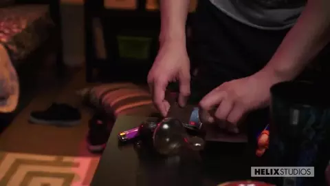 coppia sexy sculacciata spettacolo max bastian