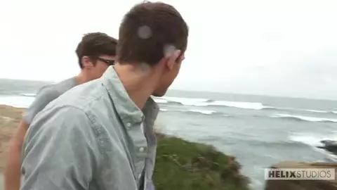 ménage à trois grupo casa quarto kody blake bastian