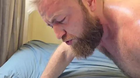 Rei_Salmao_milks_me_with_hungry_hole