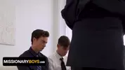 Benvi e Nick Floyd servem o seu mestre
