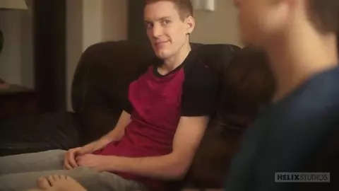 Casal twink e amigos – Daryl & Collin