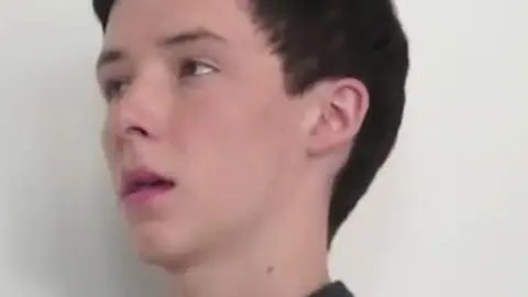 Heißer sexy Twink – Davey-Show