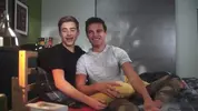Sesso casalingo hot – Joey e Gabriel (amici)