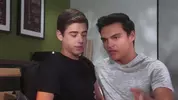 Sesso casalingo hot – Joey e Gabriel (amici)