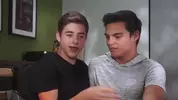 Sesso casalingo hot – Joey e Gabriel (amici)