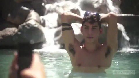 Pareja de twinks sexy – Aiden y Gabriel (amantes)