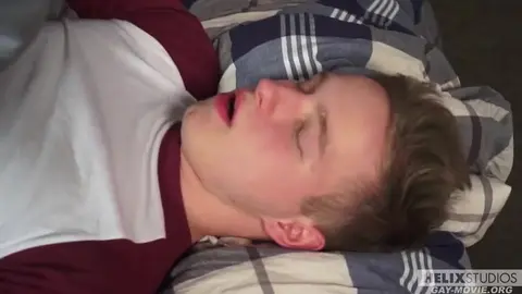 sesso caldo giocatori coppia amici noah max