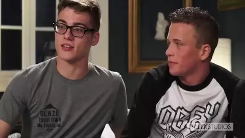 porno sexo grupo trío blake troy brad