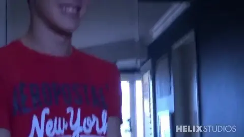 Couple de minets bien chauds : Alex & Jessie