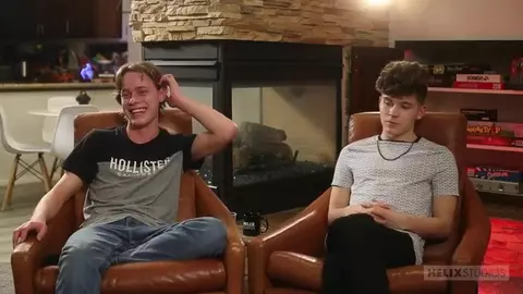 Couple de twinks amants – Brett & Silas