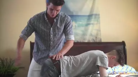 sexy heißes Paar Twinks zeigen Riley Jonnhy