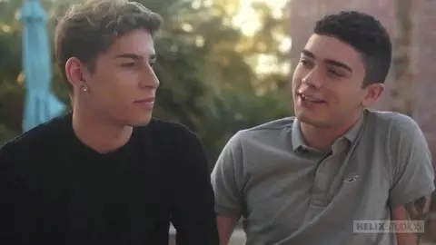 Sesso caldo tra amici — Ashtin & Aiden