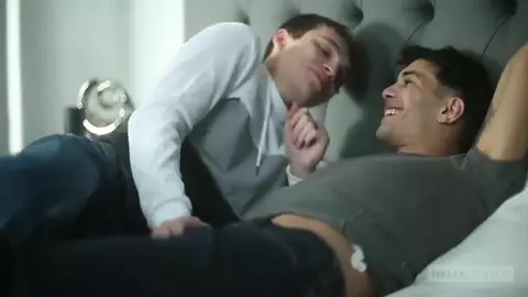 Porno-sexy Paar — Boyfriends Alex & Tristan