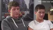 Sexy heißes Twink-Paar – Cameron & Tyler
