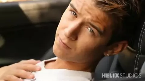 Twink solo bem quente — Evan