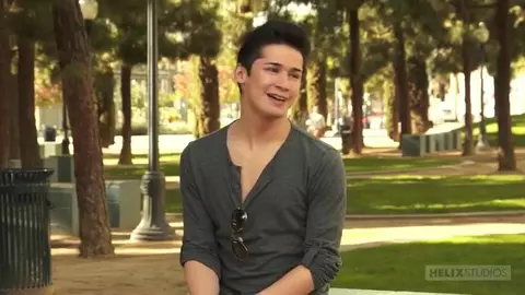 Sexy Porno-Paar, Freunde im Hotel – Evan & Liam