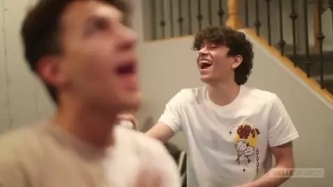 Couple de minets en rut après soirée : Elliot & Matthew