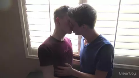 Couple de minets bien chauds – Ethan & Spencer