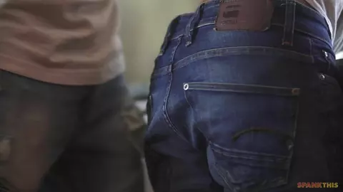 Coppia sexy a casa – Josh e Logan