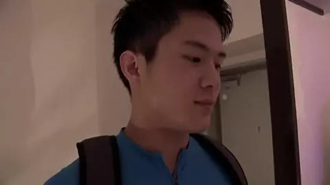 Heißer asiatischer Kerl