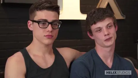 Casal pornô de twinks tarado: Ricky e Blake