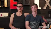 Casal pornô de twinks tarado: Ricky e Blake