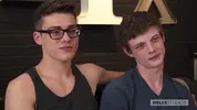Casal pornô de twinks tarado: Ricky e Blake