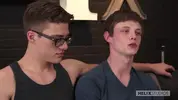Casal pornô de twinks tarado: Ricky e Blake