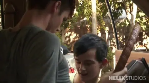 Coppia di twinks super sexy – Christian & Jasper