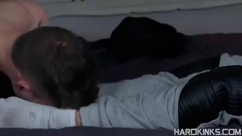 Coppia porno bollente – Ruben e John