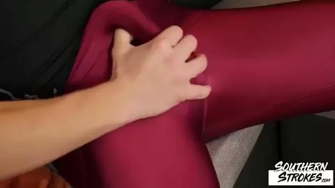 Couple de twinks porno à la maison : Gregor & Bob