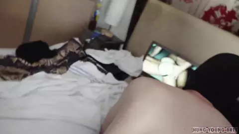 Offene Tür 70 — anonym, Quickie, Cumdump, 21 Jahre, hässlich