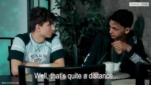 Heißes Twink-Porno-Paar zu Hause – Ray & Adam