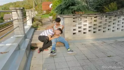 Pareja de twinks calientes – Johnny y Finn