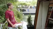 In barca col ragazzo delle pizze — Archi & Ollie (twink)