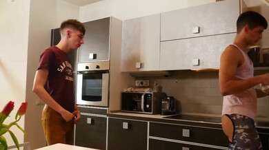 Gruppi di twink sexy: Jean, Josh, Harry e Tony