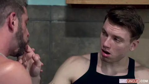 Family Dick – Latte vero per il tuo tè – Caden Dior, Johnny Ford