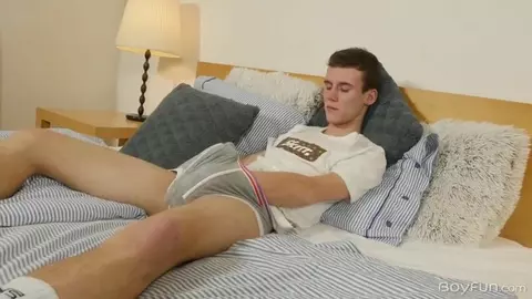 Sexy solo cam show – Kaleb