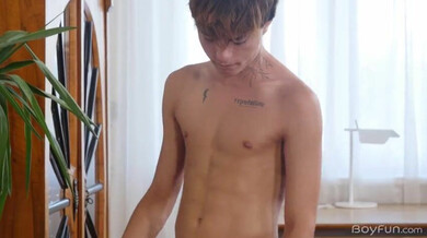 Casal pornô sexy — amigos twinks Marcel & Ben