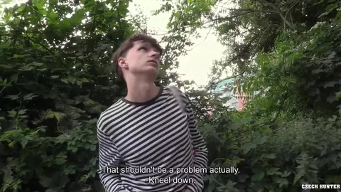 CH706 Als ich diesen jungen Mann sah, der eine Einkaufstasche trug