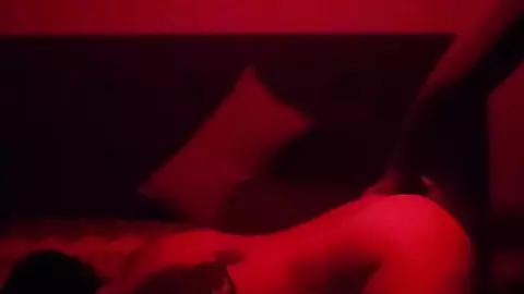 Mí tío se mete en mí cuarto