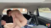 Heißes Paar auf Autofahrt – Twinks Simon & Zayne