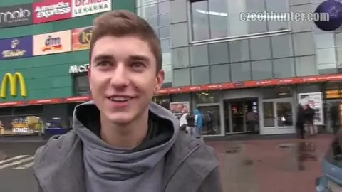 Heißes Porno-Paar unter Freunden – John Hunte