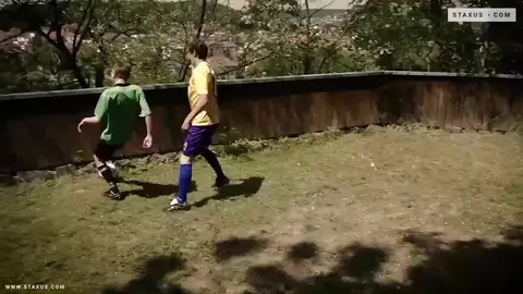 Coppia twinks sexy – flip-flop – Casey e Rudy