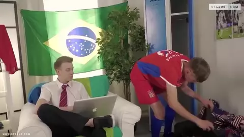 Coppia sexy – amici – Milan e Casey