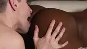 Trevor Harris, Ty Santana - Heiße Mitbewohner: Wingmen 2