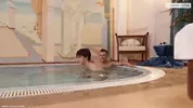 Sexe en piscine – orgie avec Johny, Alexander & potes