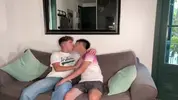 Porno-Paar zuhause – Flip-Flop – Zayne & Ben